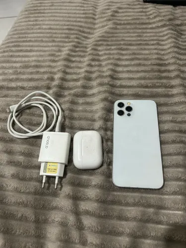 iPhone 12 PRO 128gb + AIRPODS PRO