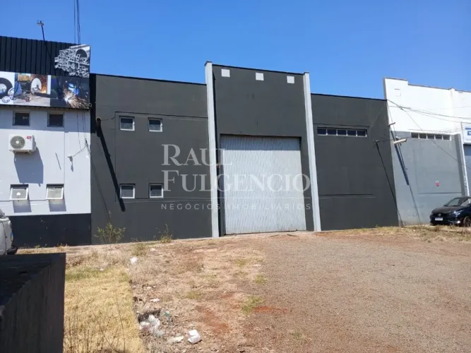 Barracao com doca para alugar em Cambé divisa com Londrina