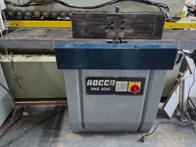 Plaina bancada 3 facas 1400x300mm Rocco