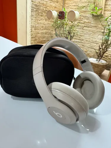fone de ouvido beats studio pro cancelamento de ruído