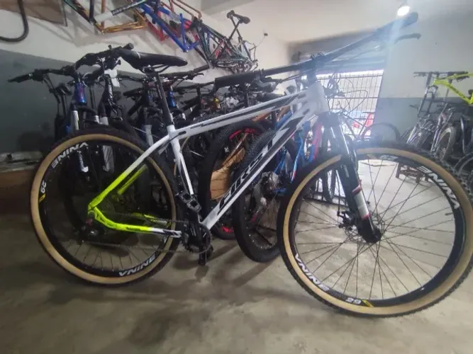 BIKE FIRST ARO 29 1X10V