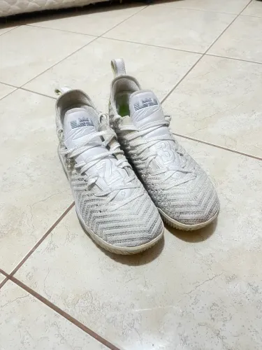 Nike LeBron 16 - Buzz Lightyear