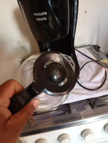 Cafeteira funcionando perfeitamente precisa trocar só o copo