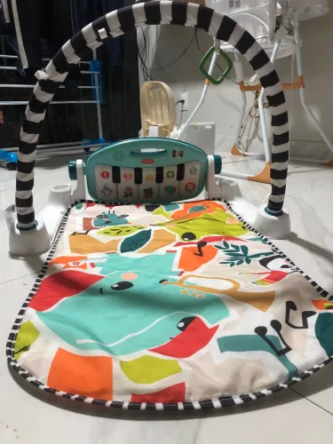 Fisher price pianinho brilha bebê play gyn