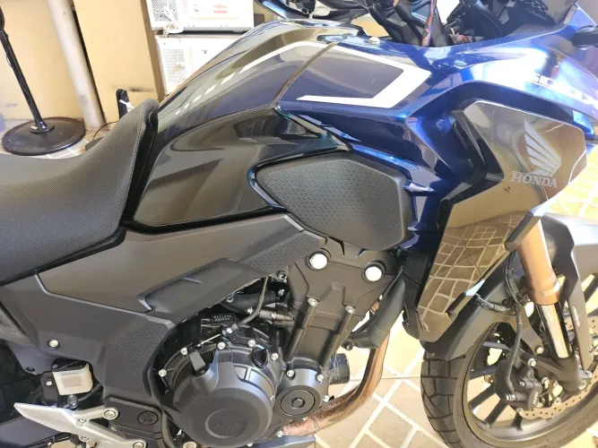 CB500X 2024 azul sem detalhes