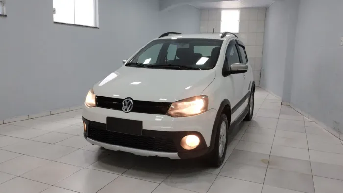 Volkswagen Crossfox 1.6 MI Total Flex 8V 5P 2014