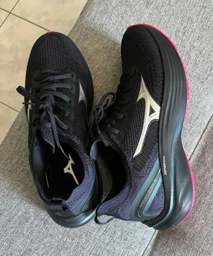 Vendo tênis Mizuno