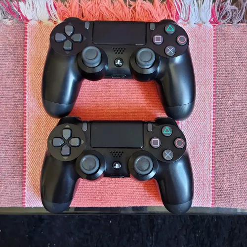 Controle PS4 DualShock 4 Original - 1 por $150 ou 2 por $260