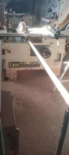 Esquadejadrejadeira