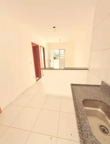 Casa com 2 quartos e suite no centro de Camaragibe