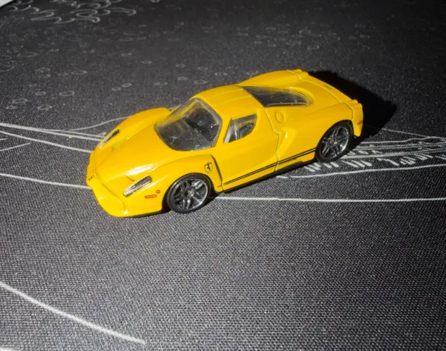 HOTWHEELS FERRARI ENZO