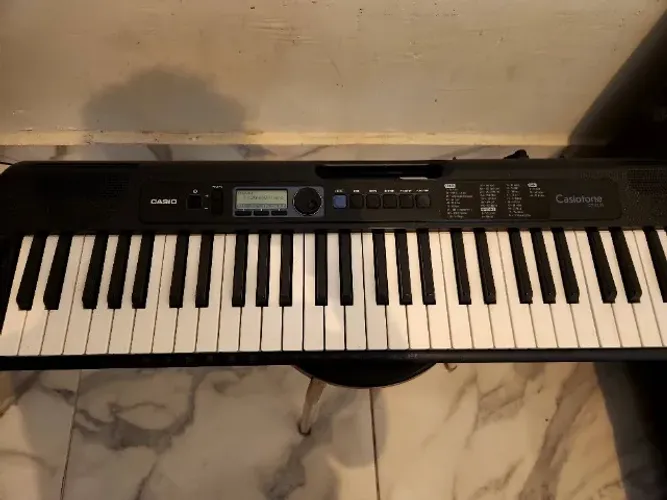 Teclado Musical Casio CT-S300