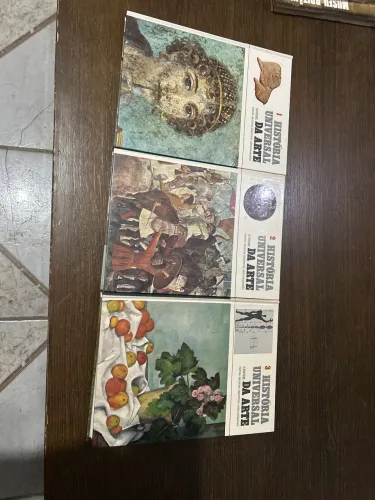 Livros História Universal Da Arte 3 Vols G Pischel H746 (Usado)