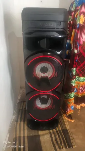 Caixa de som LG XBOOM RNC9 Bluetooth Wireless Party Link