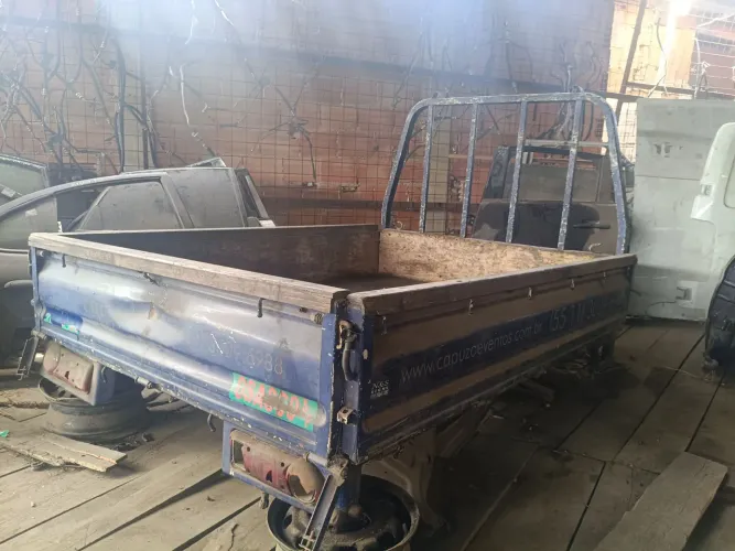 Vendo carroceria de ferro