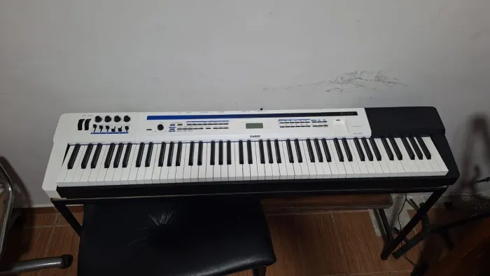 Piano Casio px5s
