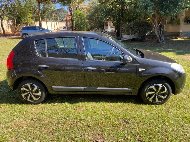 Renault Sandero Expression Hi-flex 1.6 8V 5P 2011