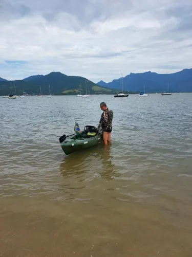 Caiaque caiman pro motorizado 