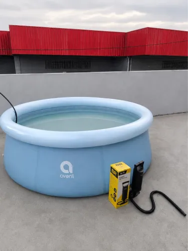 Piscina grande + bomba de ar