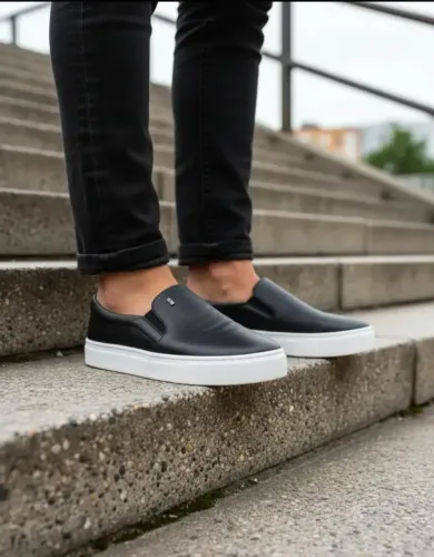 Tênis Slip On Couro Santa Lolla 37