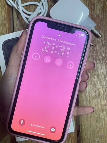 iPhone 11- 64gb sem detalhes
