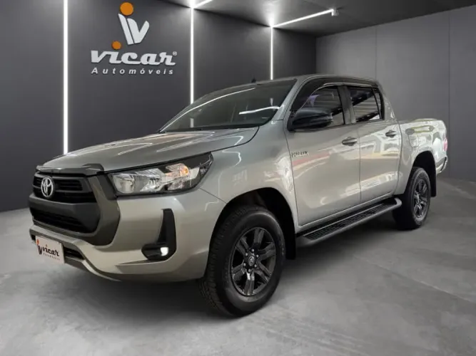 Toyota Hilux CD SR 4X4 2.8 TDI Diesel Aut. 2021