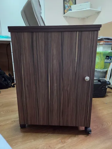 Gabinete para máquina de costura