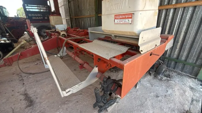 Vendo semeadora macho