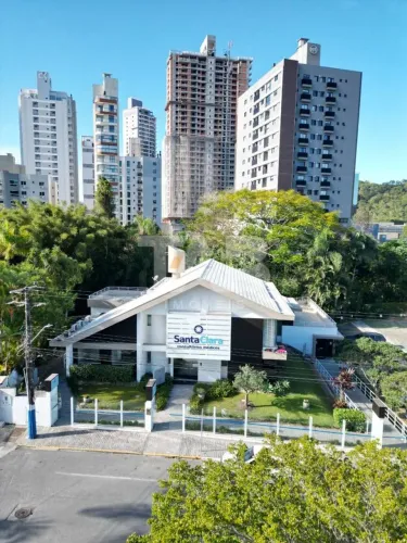 Sala comercial com 15m² para locação