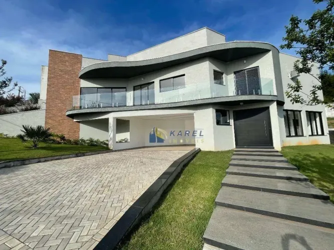 CASA TÉRRA para LOCAÇÃO com 3 SUÍTES no CONDOMÍNIO TIPO CLUBE VALE DAS ÁGUAS em BRAGANÇA P