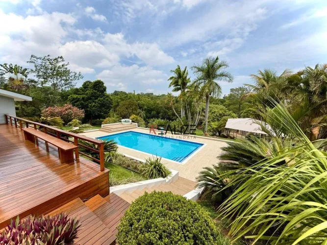 Casa/Chácara com 3 suítes à venda, 350 m² por R$ 3.800.000 - Condomínio Lagos de Shanadu -