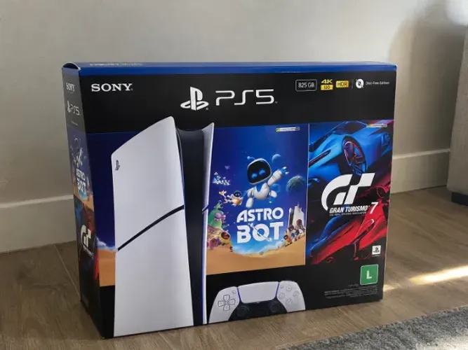 Console Playstation 5 825 GB (NOVO) - Incluso 2 jogos
