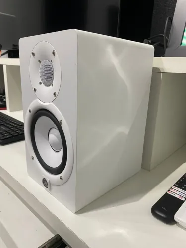 Caixas de Som Yamaha Hs5