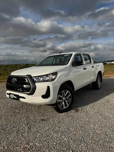 Toyota Hilux CD 4X4 2.8 Diesel Mec. 2025