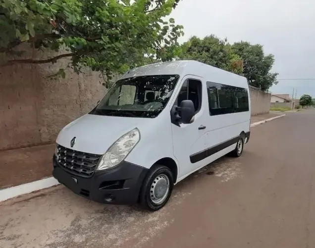 Renault Master 2.3 DCI Executive Longo 16L Dies 2015