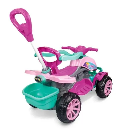 Quadriciclo menina