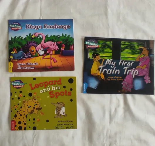 3 Livros de Inglês (Cambridge Reading Adventures) p/ iniciantes - idade ideal: 5 a 12 anos