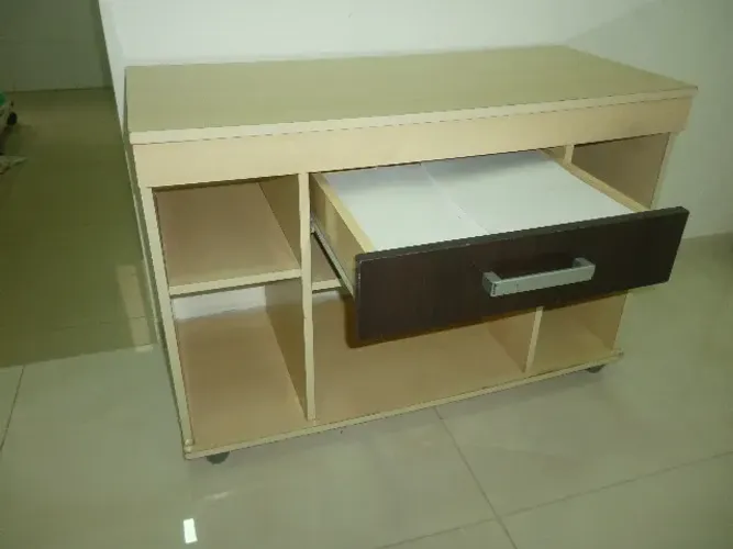 Rack, cômoda com 1 gaveta com corrediça
