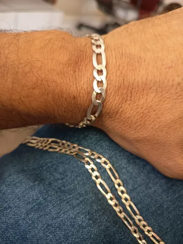 Corrente e pulseira de prata 