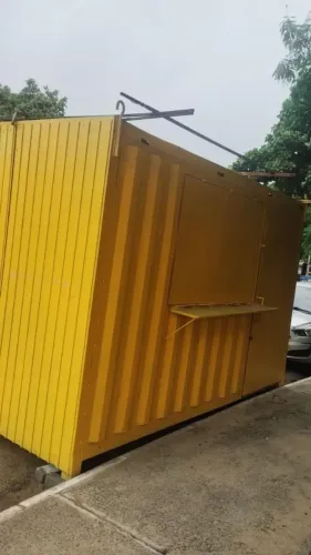Contêiner ótimo pra quem quer abrir um negócio ja tem banheiro 