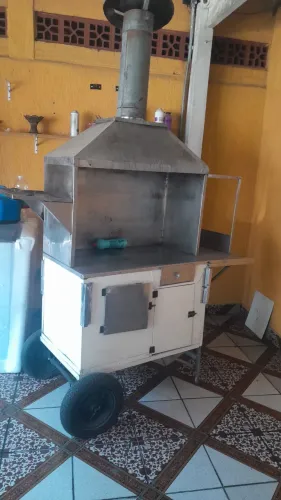 Carrinho para churrasco