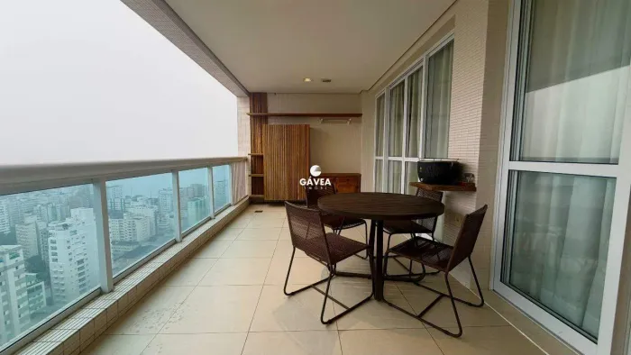 Apartamento à venda no Aparecida em Santos.