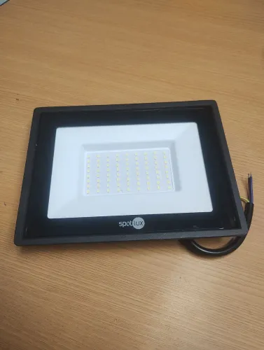 Refletor LED 100wats 6000k branca IP66 bivolt 