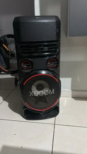 Caixa torre LG xboom