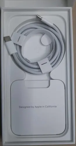 Apple iPhone 15 Pro (128 GB) - Titânio Natural 