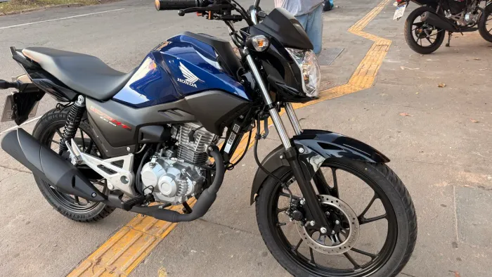 ALUGO MOTO 350,00 semanal