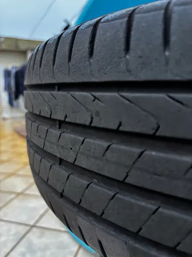 Vendo pneu Pirelli Scorpion 205/60R16 R$199,00