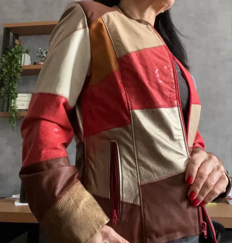 Jaqueta de couro feminina 