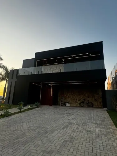 Luxuosa casa de 5 suítes em Alphaville Nova Esplanada, Votorantim-SP: 3 salas, 6 banheiros
