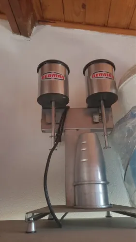 Máquina de milk-shake 